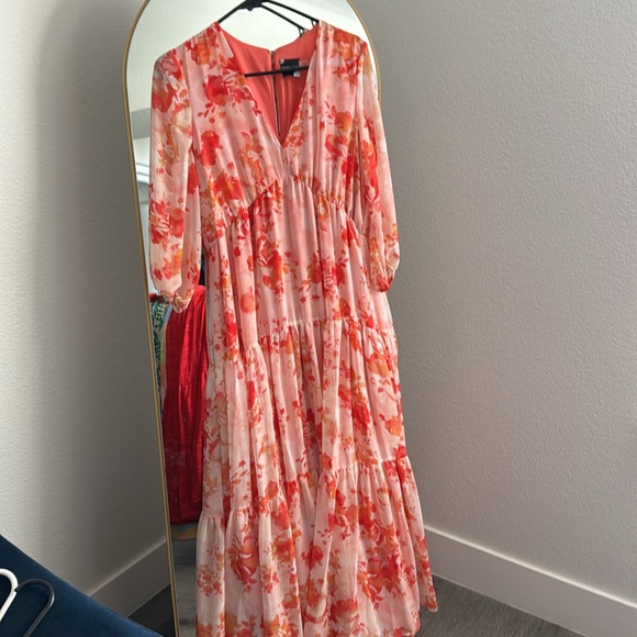 Maxi Dresses - Picture 6 of 7